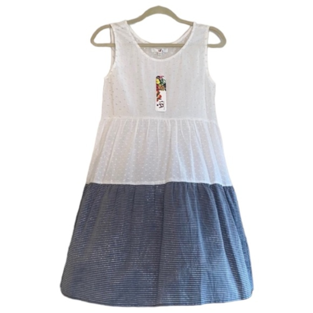 America & Beyond White Silver Blue Chambray Dress